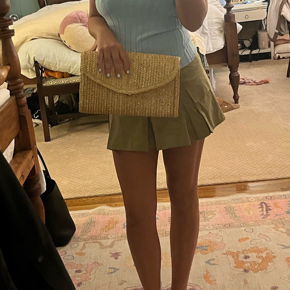 RATTAN RAFFIA CLUTCH